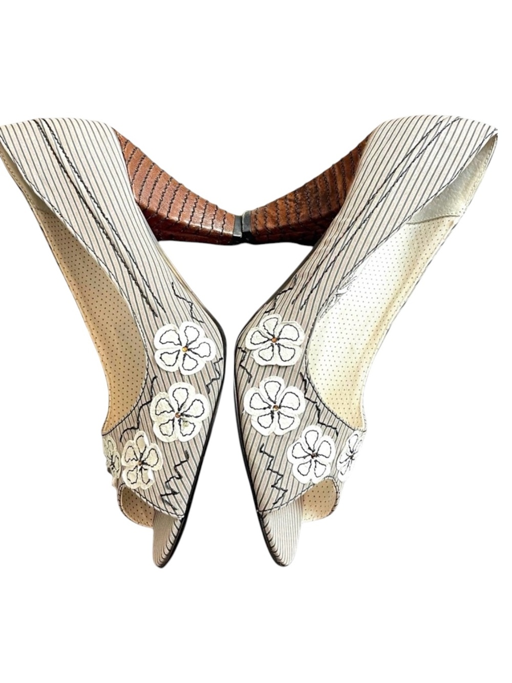 Kenzie Tart Fabric Stripe Upper Floral Embroider Peep Toe Heel (8)